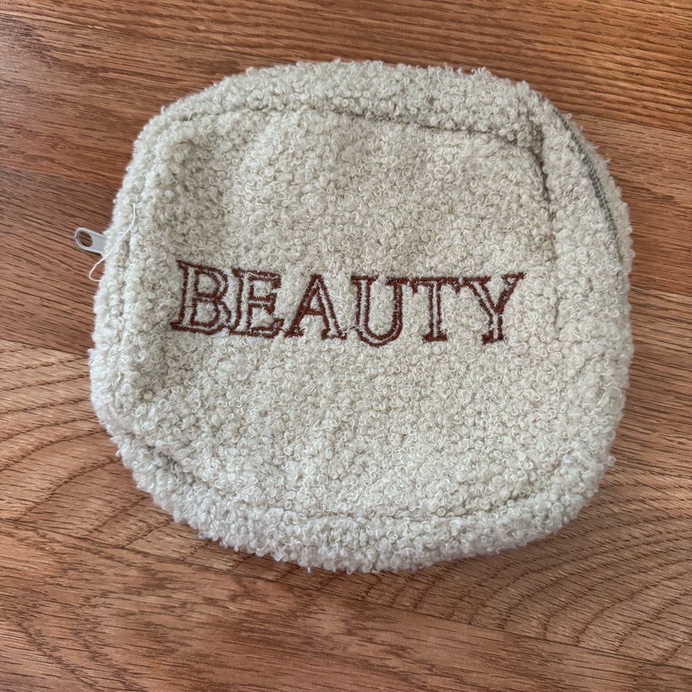 🔴 Makeup Bag